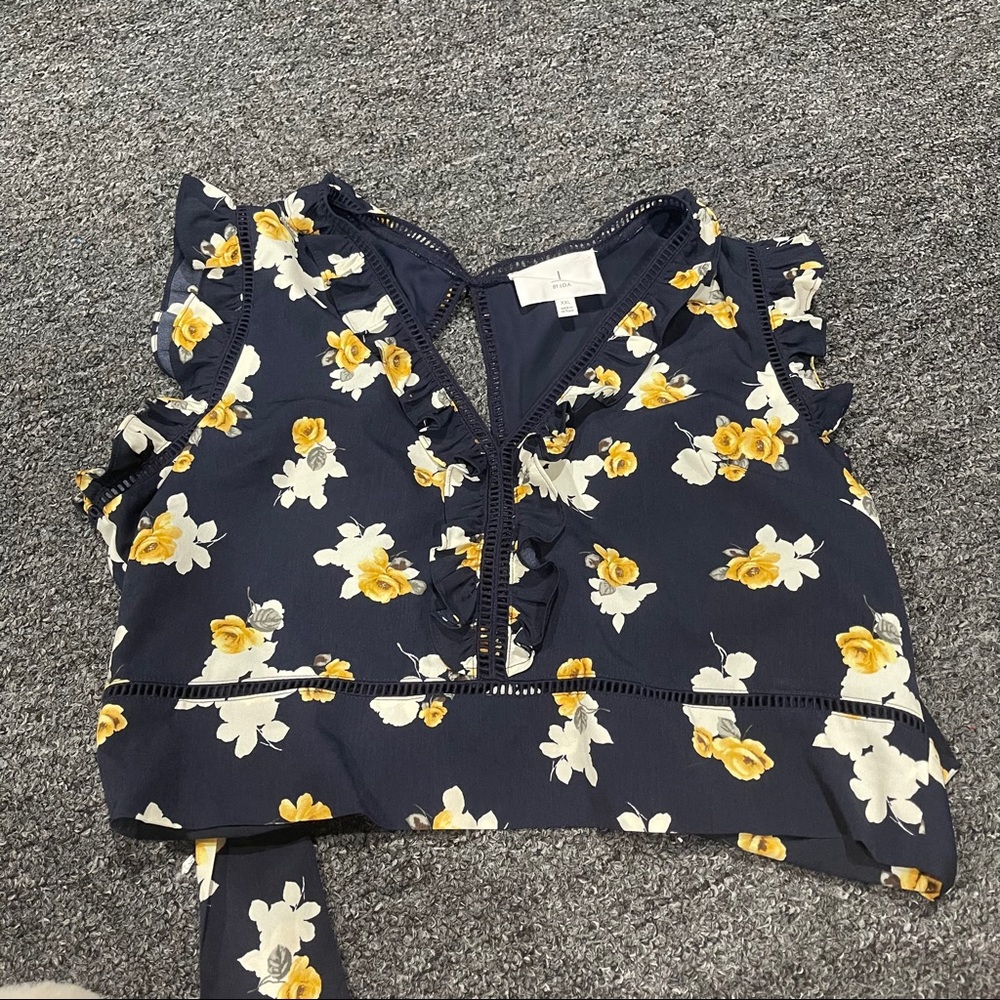 Floral crop top with tie back detail